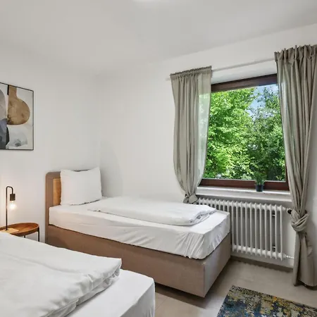 Apartmán Grosses Familienhaus Nahe Legoland Fuer Gruppen & Familien Mit Garten In Ruhiger Lage Ala Living Leipheim